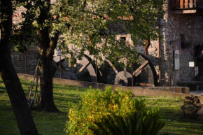 Il Granaio - Ancient Molino Maufet Watermill on Lake Como - Garden View Colico